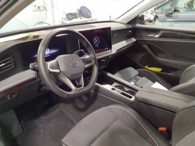 Volkswagen Passat 1.5 eTSI Business DSG Variant