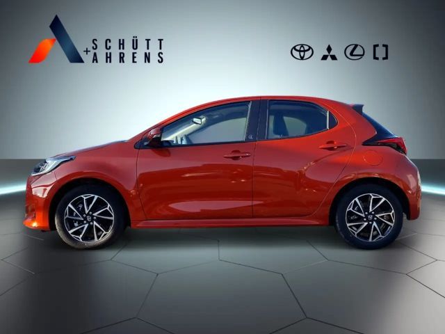Toyota Yaris Hybride Team D