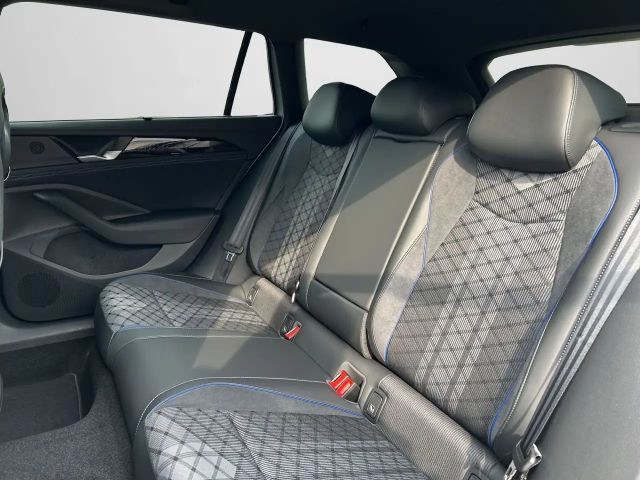 Volkswagen Passat R-Line Variant