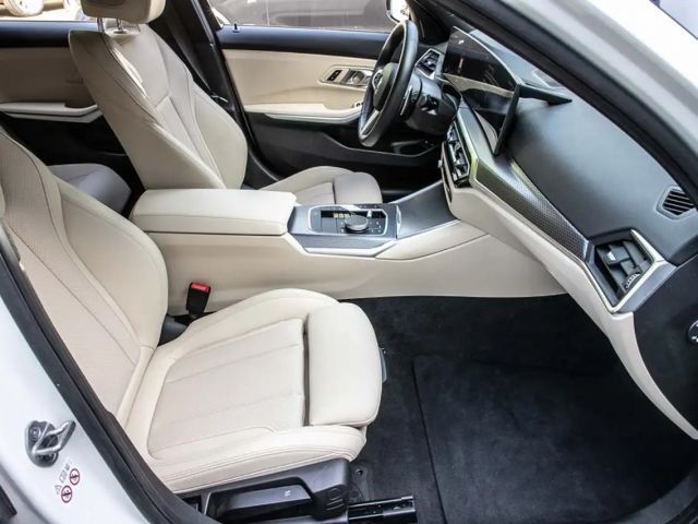 BMW 330 330e M-Sport Touring