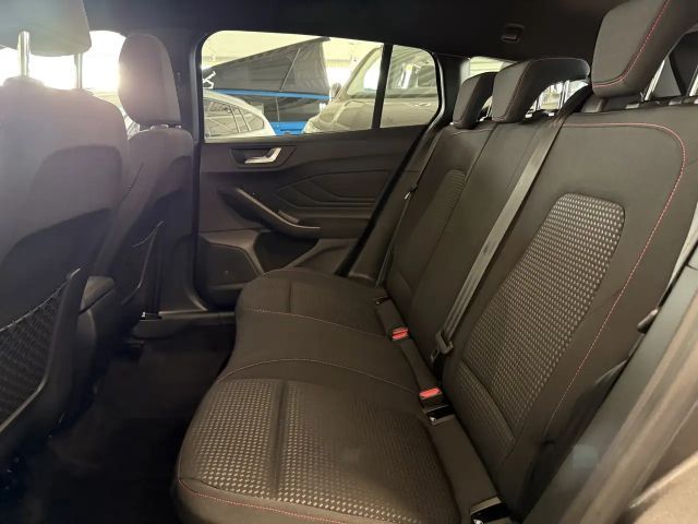 Ford Focus ST Line Wagon