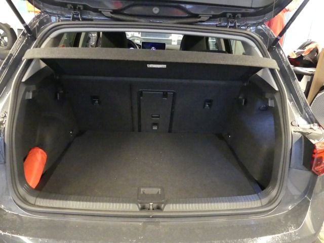 Volkswagen Golf 1.5 eTSI DSG Golf VIII Life