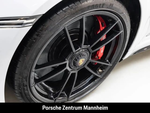 Porsche 992 4 Cabrio Carrera GTS