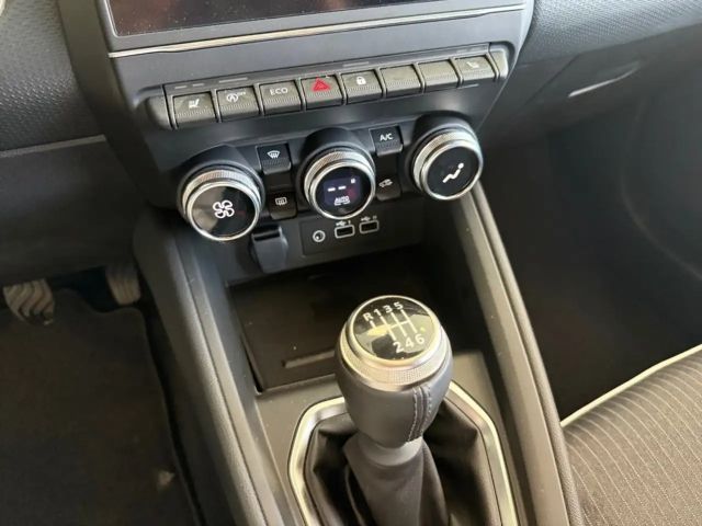 Mitsubishi Colt Intense