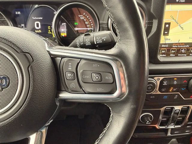 Jeep Wrangler 4xe Sahara