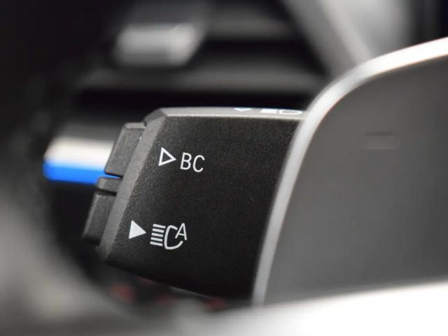 BMW 320 320d M-Sport Touring