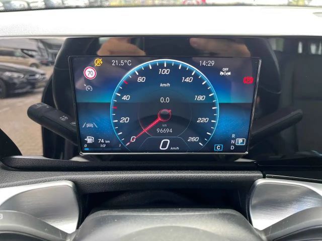 Mercedes-Benz GLB 200 4MATIC GLB 200 d