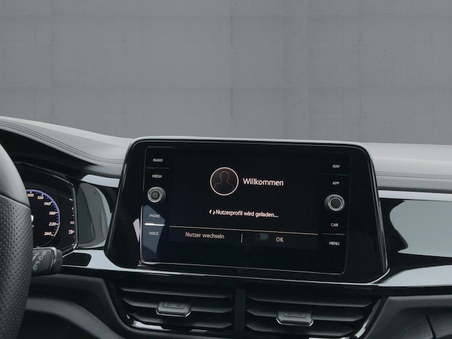 Volkswagen T-Roc 1.5 TSI DSG R-Line