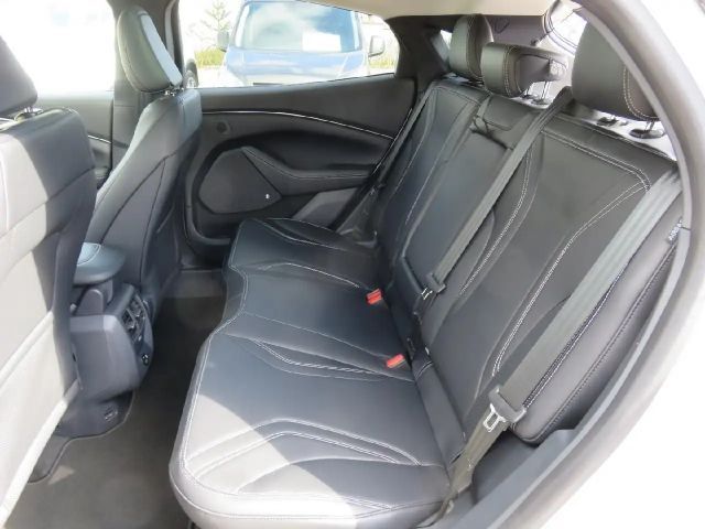 Ford Mustang Mach-E Basis