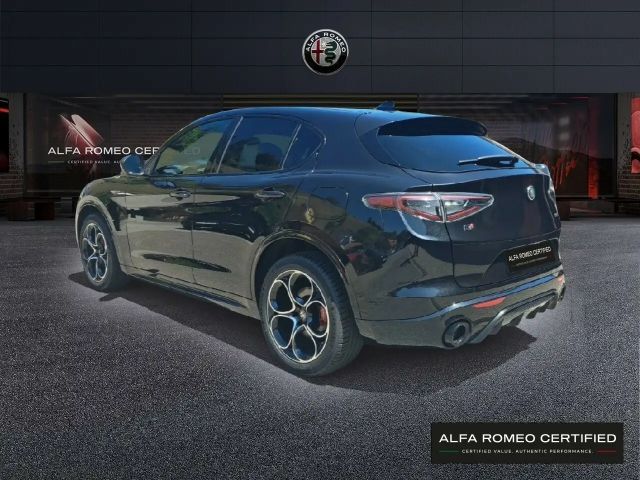 Alfa Romeo Stelvio AT8 Q4 Turbo Veloce