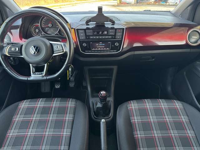 Volkswagen up! GTI