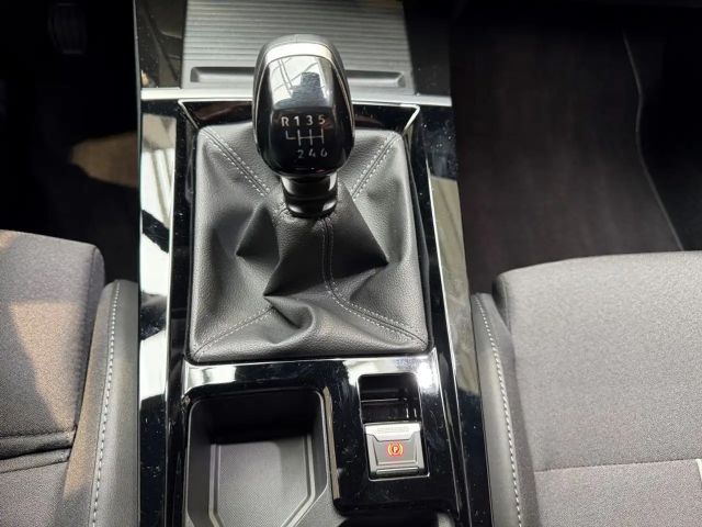 Opel Astra business+