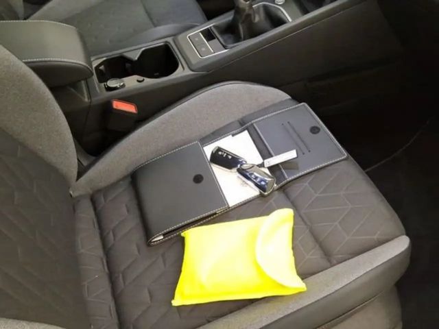 Volkswagen Golf 1.5 TSI