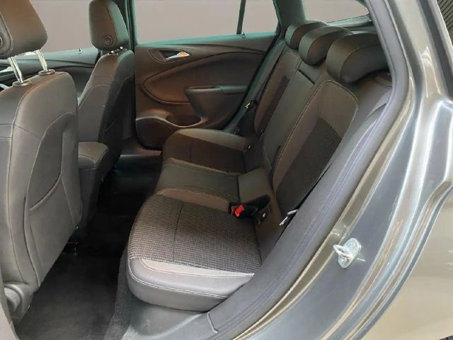 Opel Astra Design & Tech Start/Stop