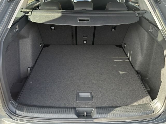 Volkswagen Golf 1.5 TSI Life Variant