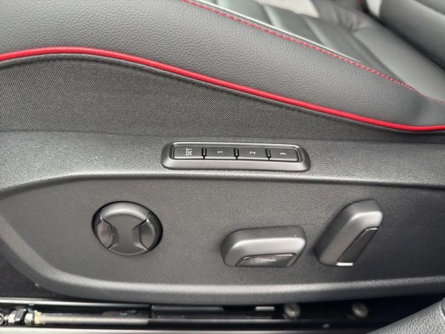 Volkswagen Golf 2.0 TSI GTI Golf VIII Style