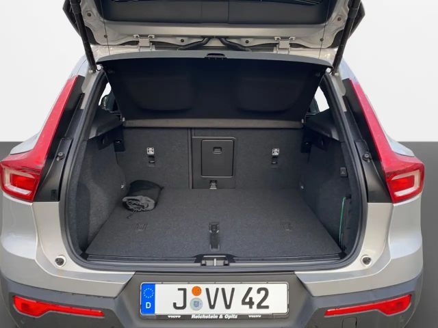 Volvo XC40 Dark Plus