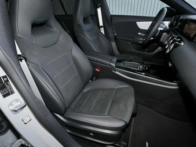 Mercedes-Benz CLA 220 AMG Line CLA 220 d