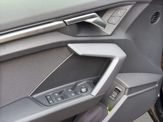 Audi A3 30 TFSI S-Tronic Sedan