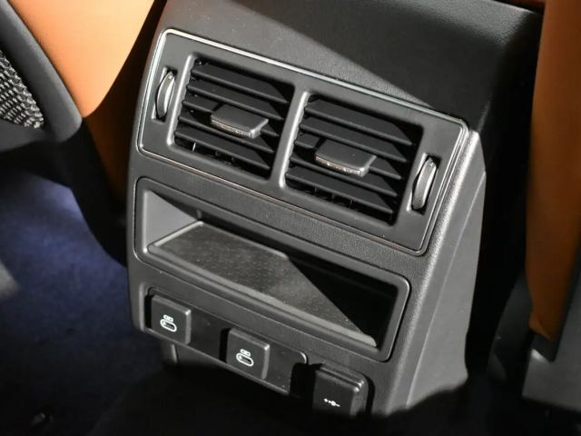 Jaguar F-Pace AWD P250 R-Dynamic