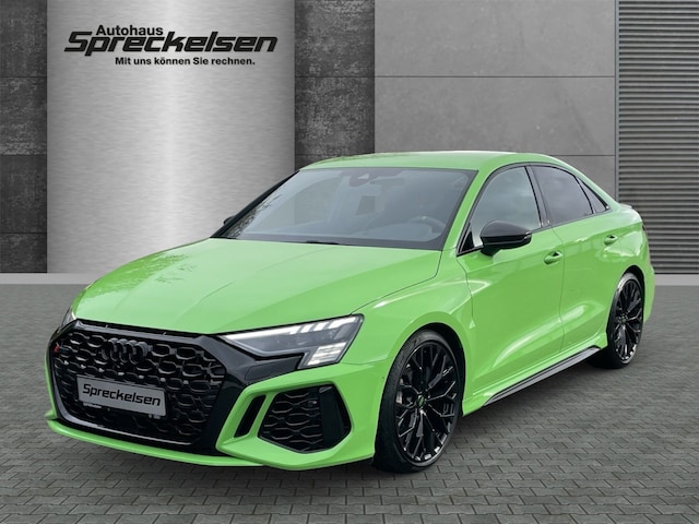 Audi RS3 Quattro S-Tronic Sedan