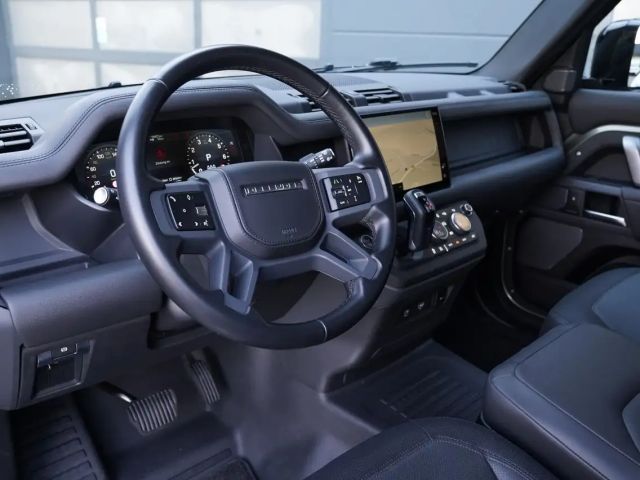 Land Rover Defender 90 Dynamic HSE