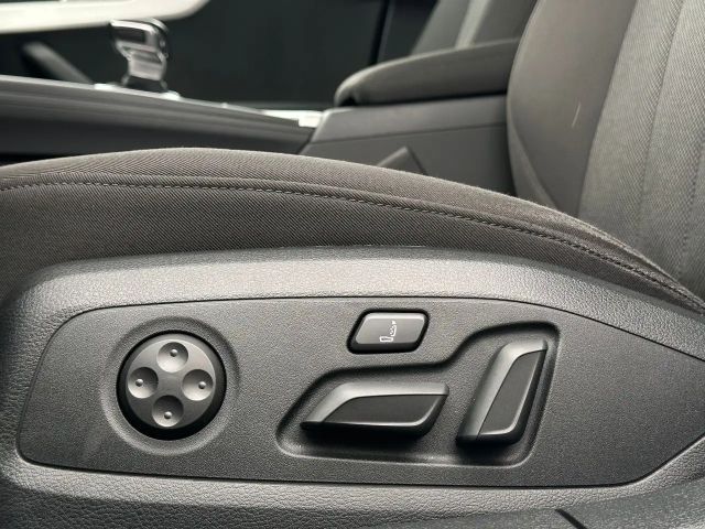 Audi A4 40 TFSI Avant Quattro