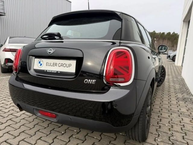 MINI One 5T LMR SportSitz SHZ PDC LED Tempomat DAB