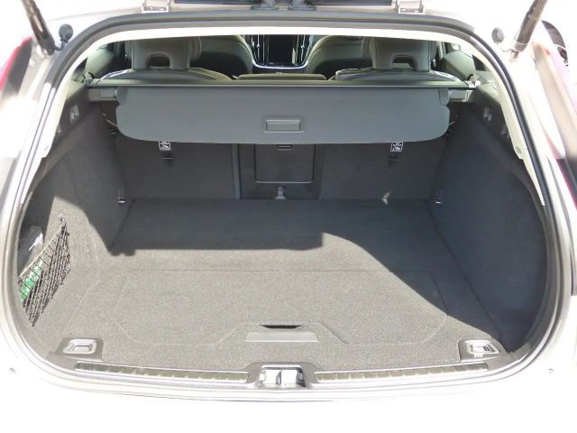 Volvo V60 Cross Country AWD Ultimate