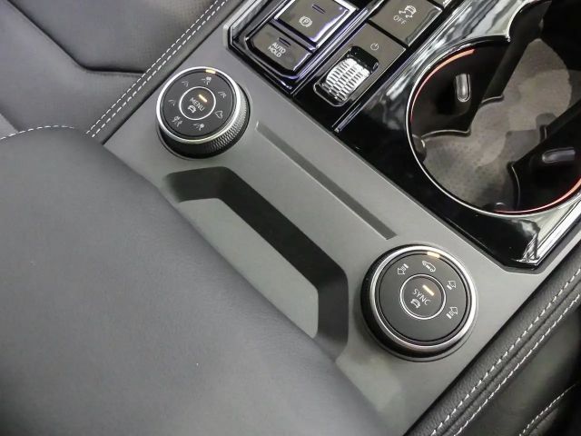 Volkswagen Touareg 4Motion R-Line