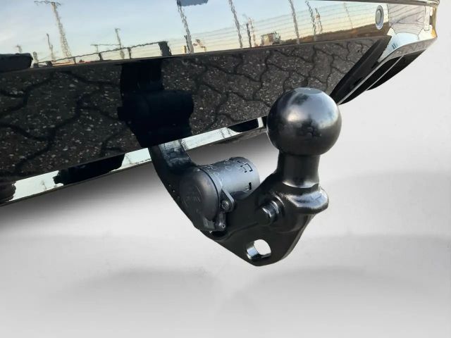 Volkswagen T-Roc 1.5 eTSI DSG R-Line