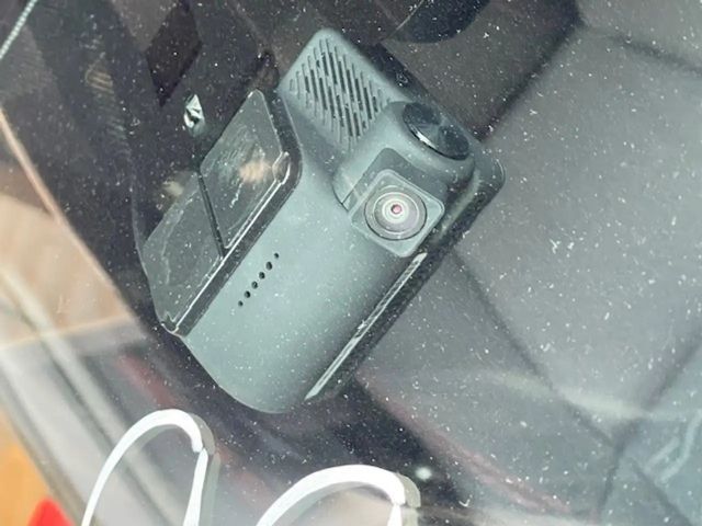 Toyota RAV4 DASH CAM & Anhängerkupplung Teamplayer