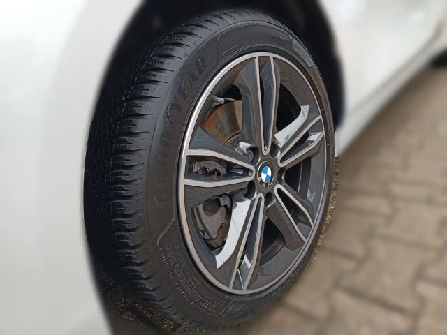 BMW 118 118i Sedan Sport Line