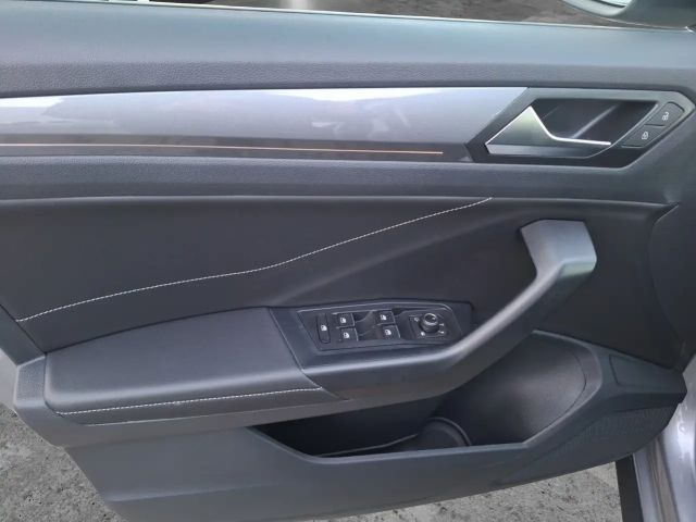 Volkswagen T-Roc DSG Style