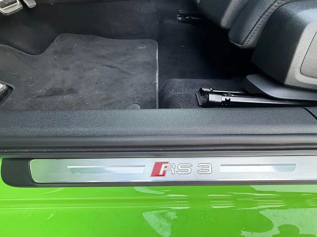 Audi RS3 Quattro S-Tronic Sedan