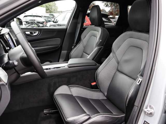 Volvo XC60 AWD Dark Ultimate