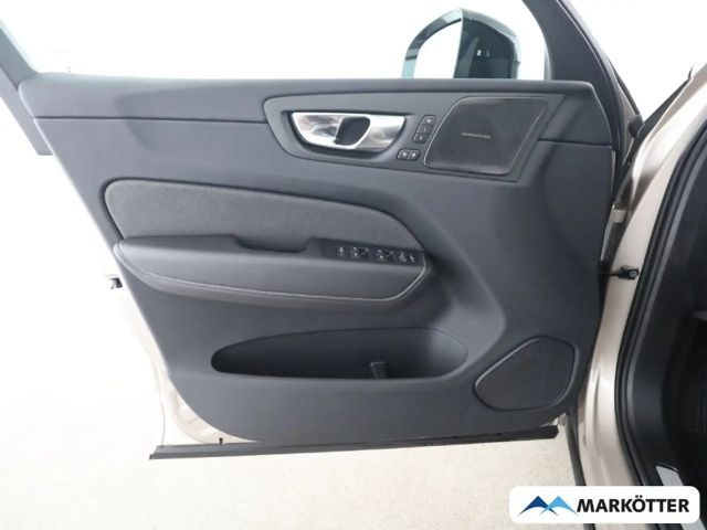 Volvo XC60 AWD Dark Plus