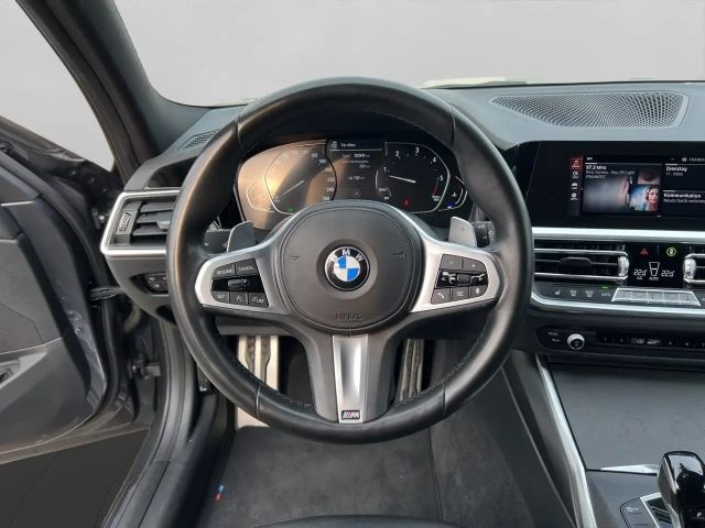 BMW 330 330d M-Sport Touring xDrive