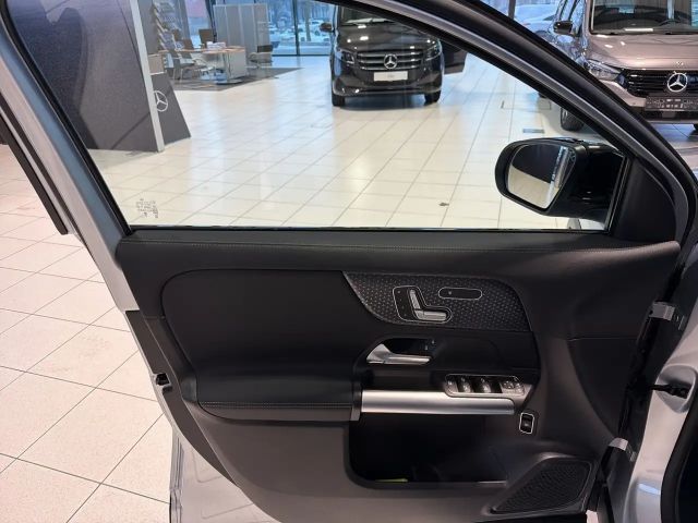 Mercedes-Benz GLA 200 Progressive