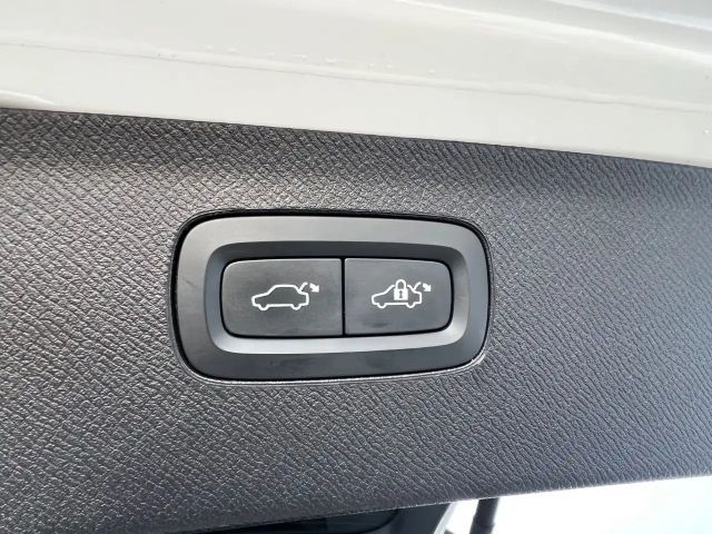 Volvo XC90 AWD Dark T8 Ultimate