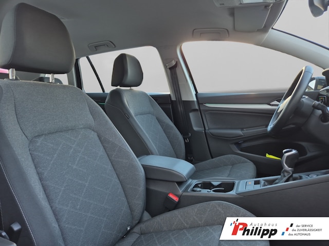 Volkswagen Golf 1.0 TSI Life Variant