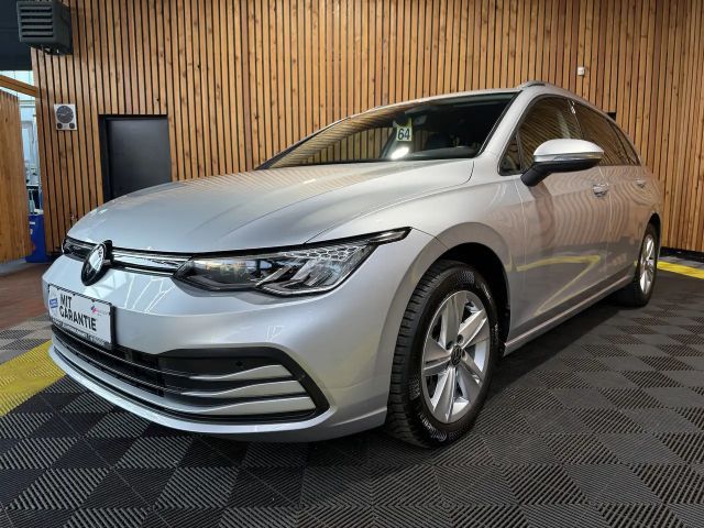 Volkswagen Golf DSG Life Variant