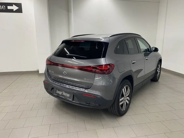 Mercedes-Benz EQA 300 4MATIC