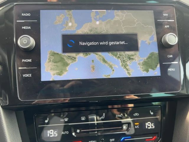 Volkswagen Passat 1.5 TSI Business DSG Variant