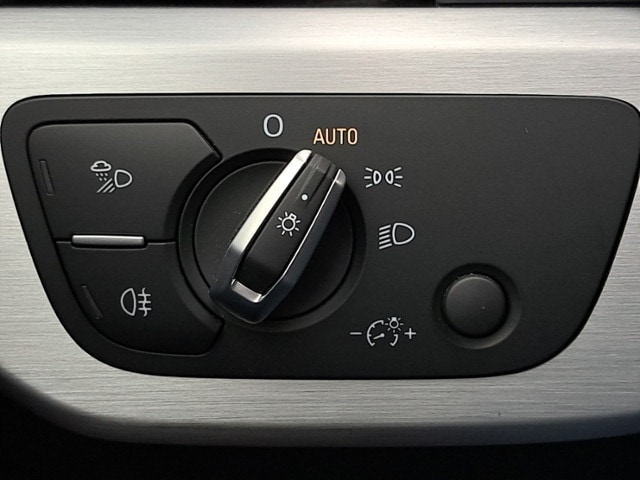 Audi A4 40 TFSI Avant S-Line S-Tronic