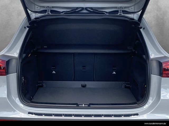 Mercedes-Benz GLA 180 AMG Line