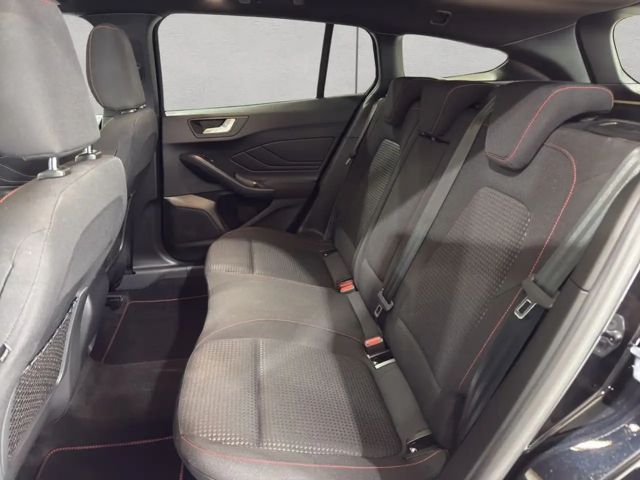 Ford Focus EcoBoost ST Line Wagon