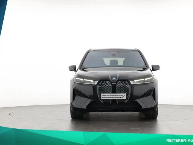 BMW iX xDrive40