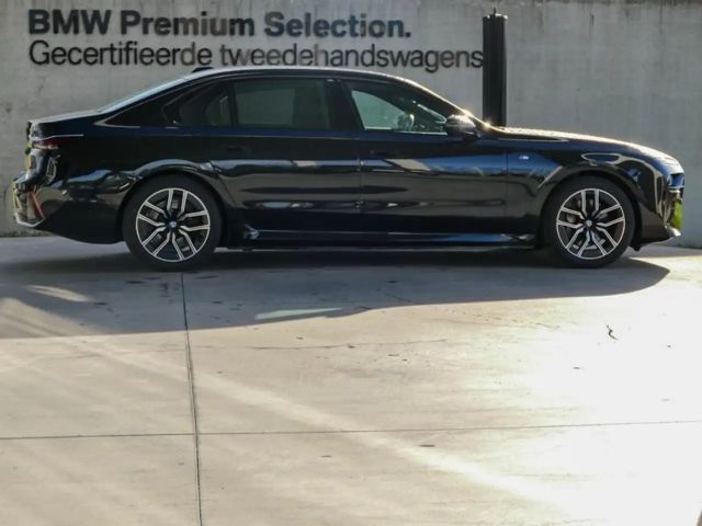 BMW i7 M-Sport Sedan