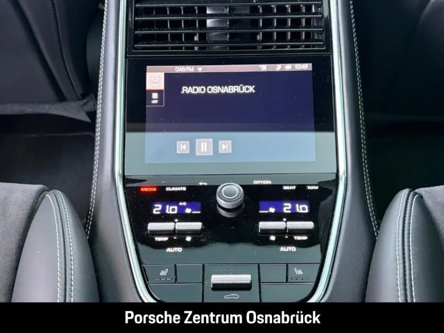 Porsche Panamera GTS Sport Turismo